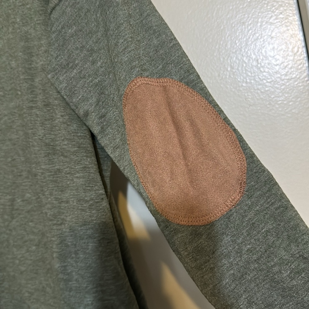 Forever 21 elbow patches sweater - Picture 4 of 5